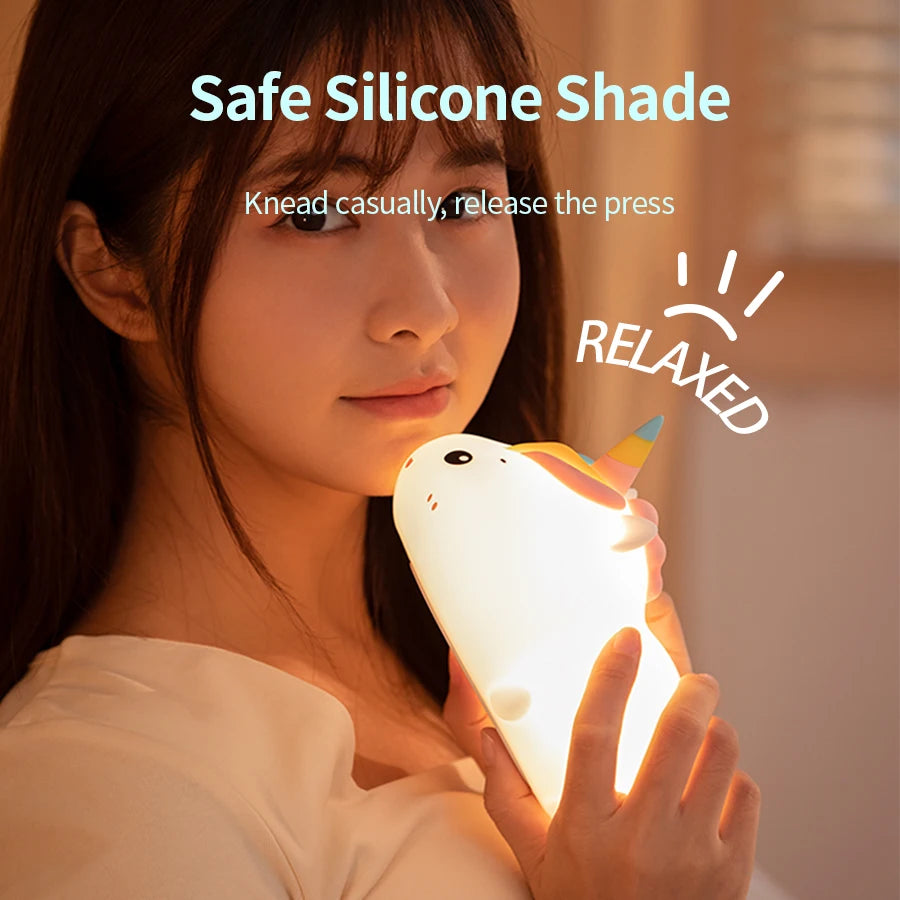 Veilleuse Licorne Allongée en Silicone Doux