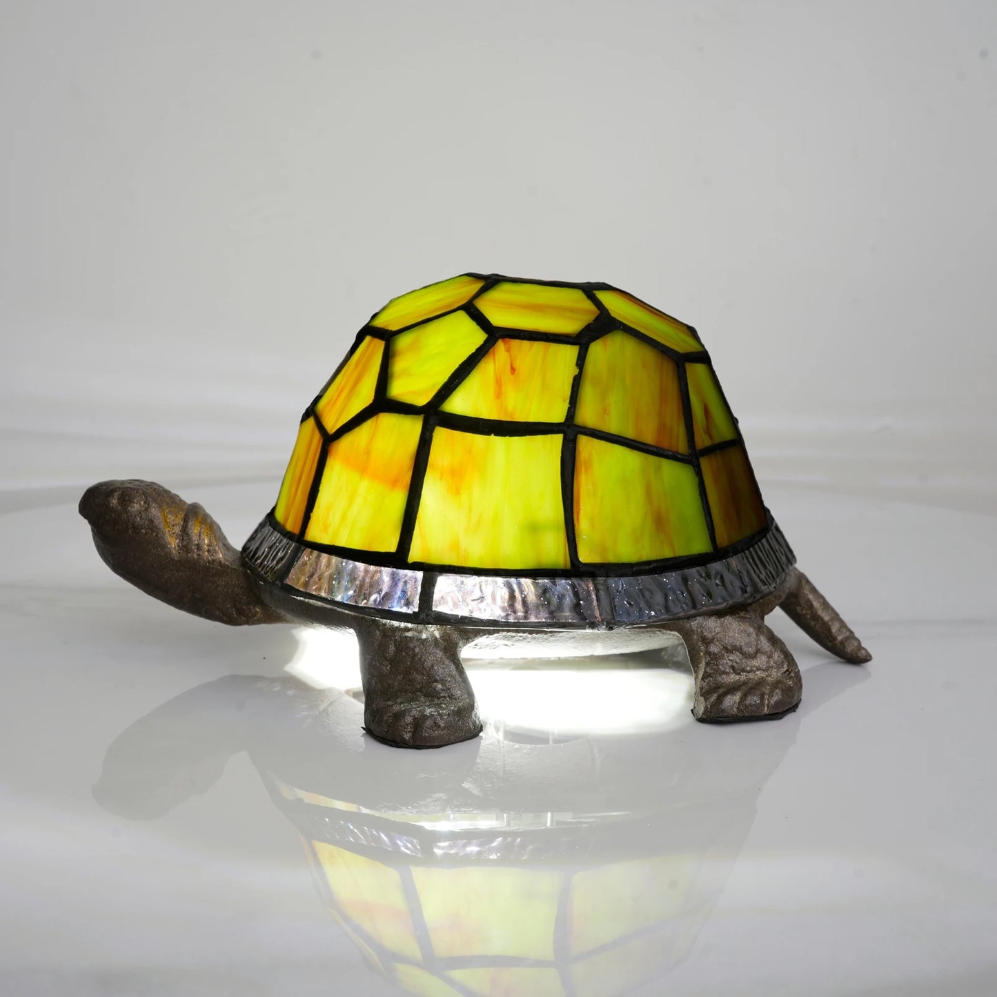 Veilleuse Tortue en Verre Coloré avec Base Métal Antique