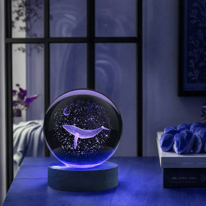 Veilleuse Baleine & Lune Boule de Cristal 3D Gravure Laser Socle en Bois