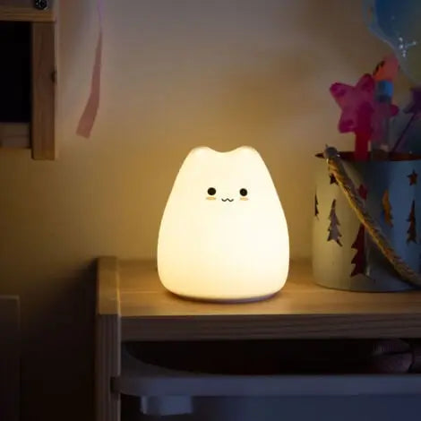 Veilleuse Bébé Chat : Douce lumière pour nuits paisibles