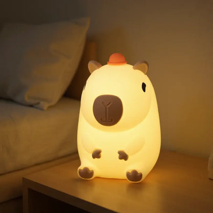 Veilleuse Capybara au Petit Chapeau pour nuits douces et fun