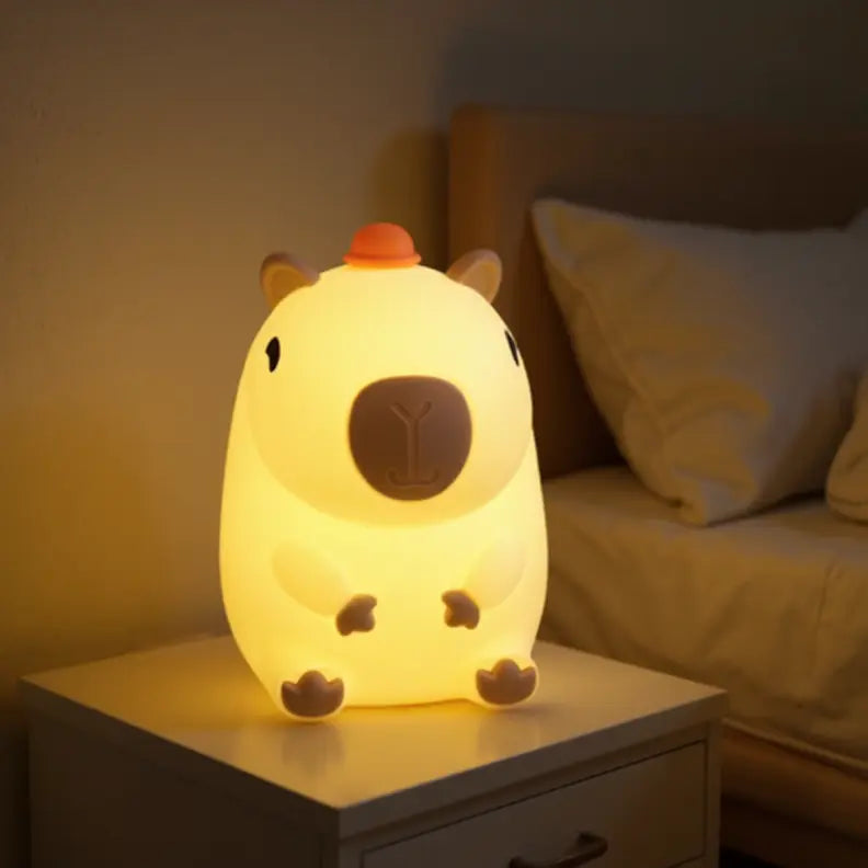 Veilleuse Capybara au Petit Chapeau pour nuits douces et fun