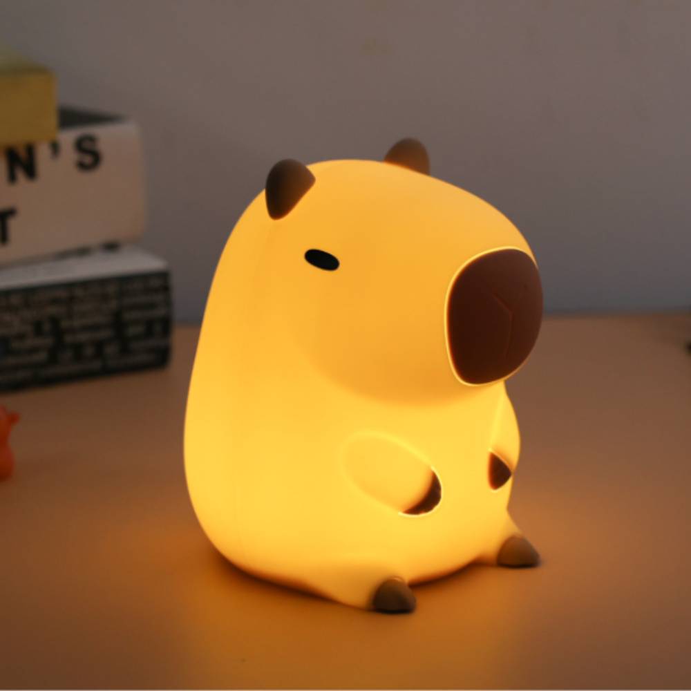 Veilleuse Capybara : Illuminez Doucement Votre Nid avec Tendresse