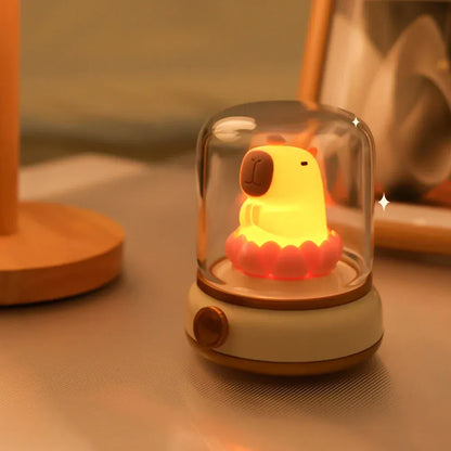Veilleuse Capybara Rétro - Éclairez vos nuits avec style