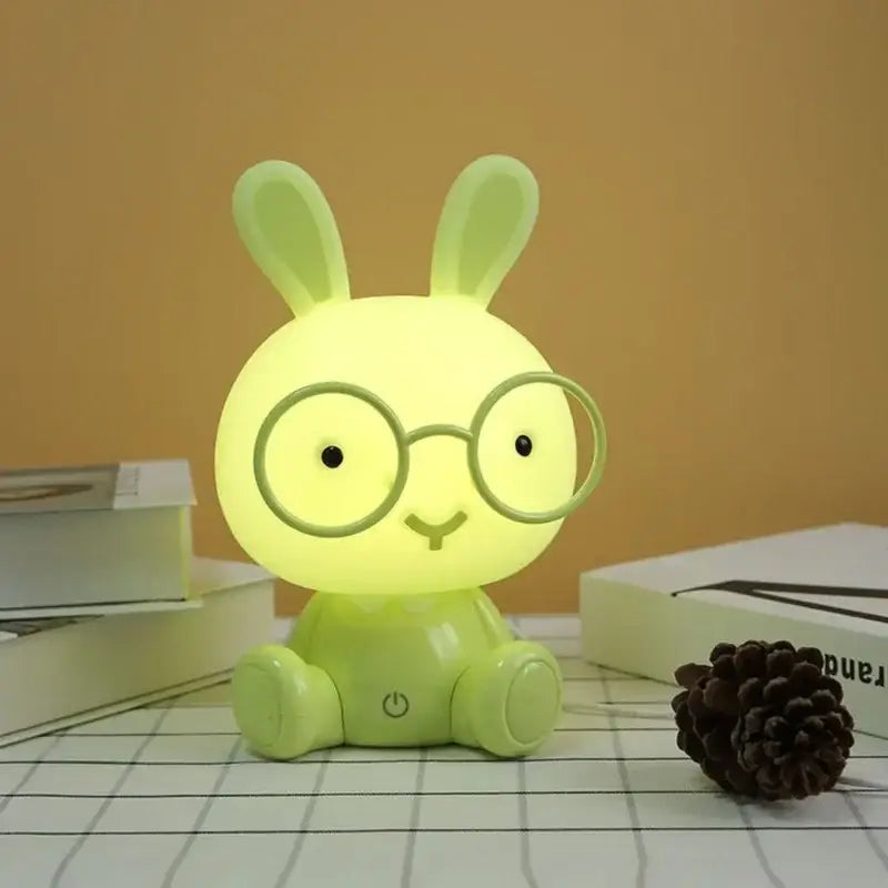Veilleuse Lapin à Lunettes - Compagnon lumineux idéal