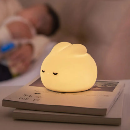 Veilleuse Lapin Rêveur Tactile - Lumière douce pour enfants