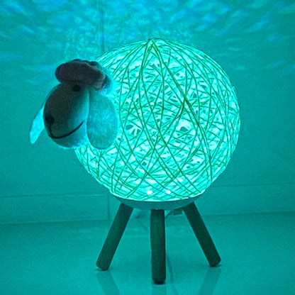Veilleuse Mouton sur Pieds Bois - Douce Lumière pour Enfants