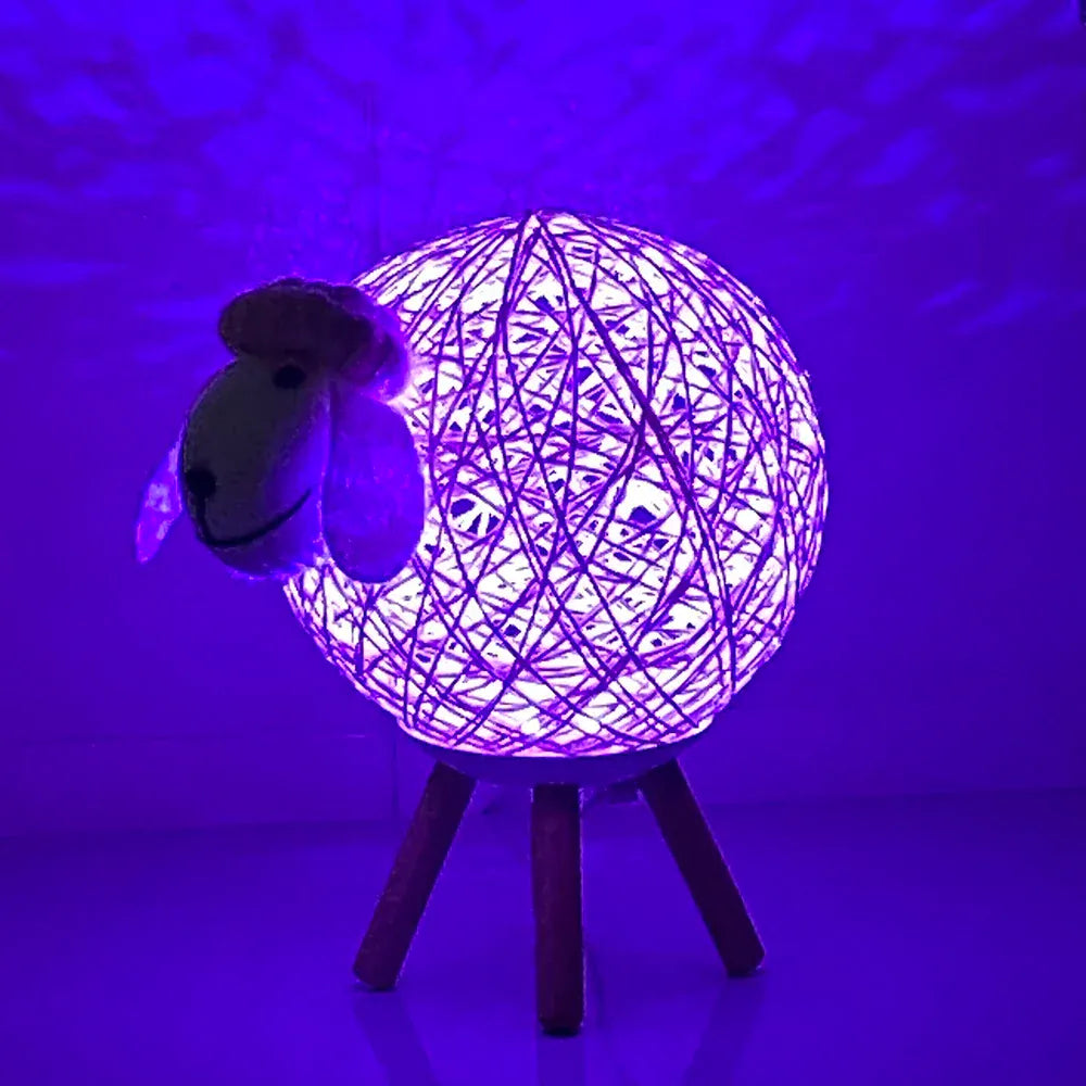 Veilleuse Mouton sur Pieds Bois - Douce Lumière pour Enfants