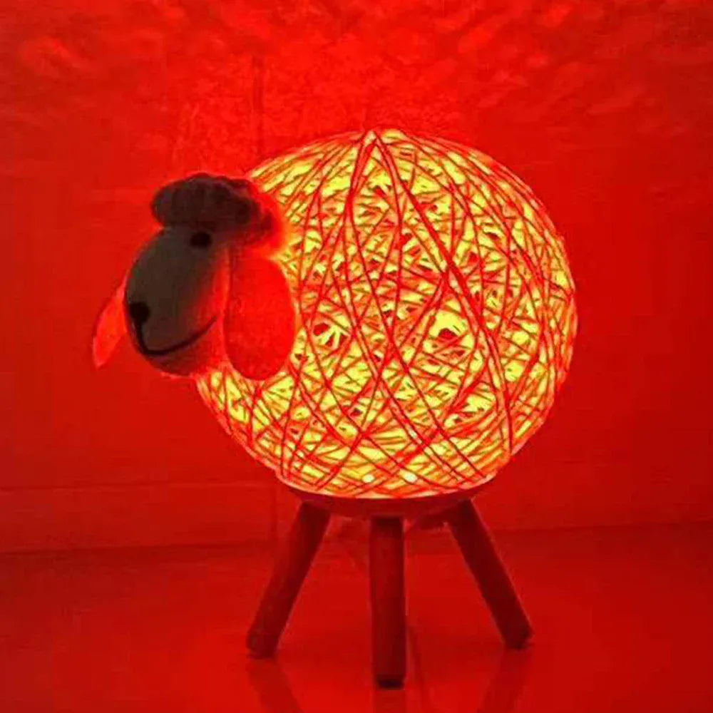 Veilleuse Mouton sur Pieds Bois - Douce Lumière pour Enfants