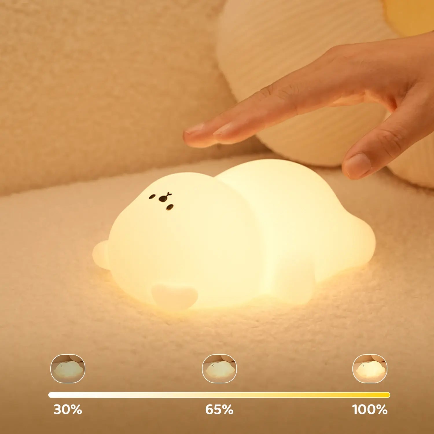 Veilleuse Ours Plat Couché - Compagnon doux pour la nuit Image