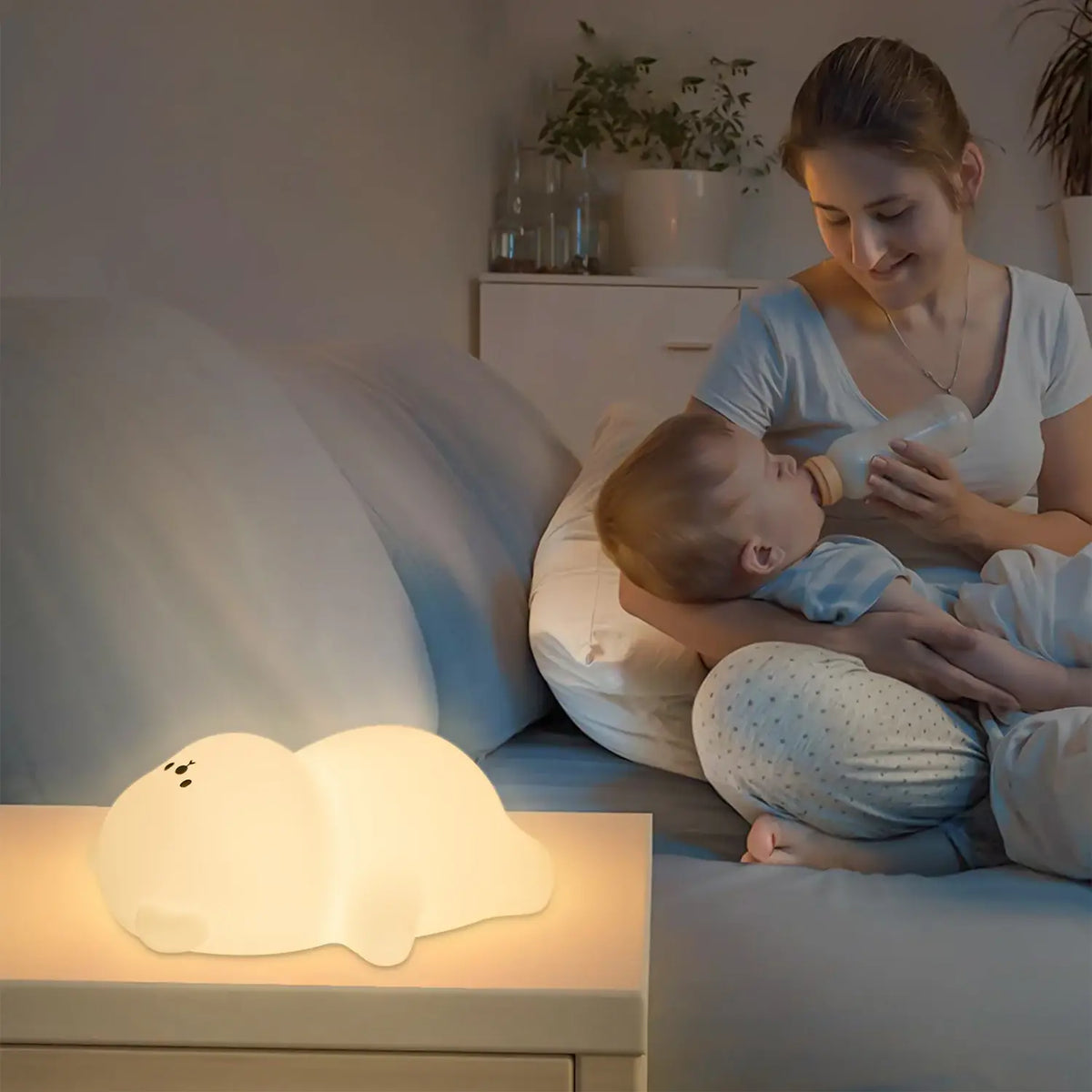 Veilleuse Ours Plat Couché - Compagnon doux pour la nuit
