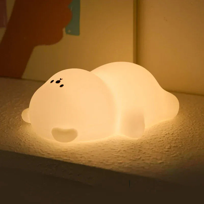 Veilleuse Ours Plat Couché - Compagnon doux pour la nuit