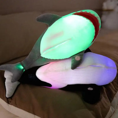 Veilleuse Peluche Requin : Compagnon Doux et Lumineux