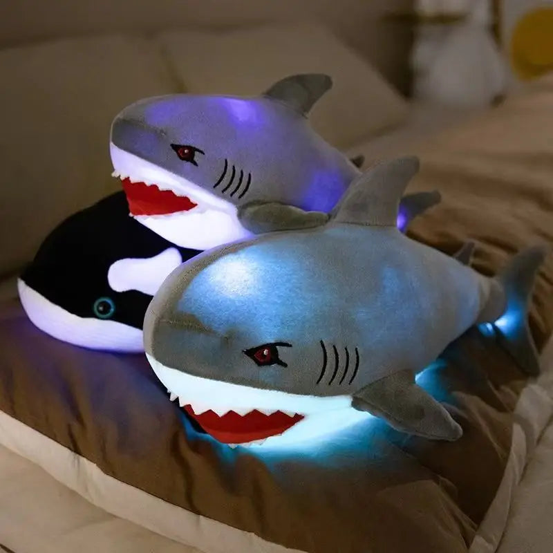 Veilleuse Peluche Requin : Compagnon Doux et Lumineux