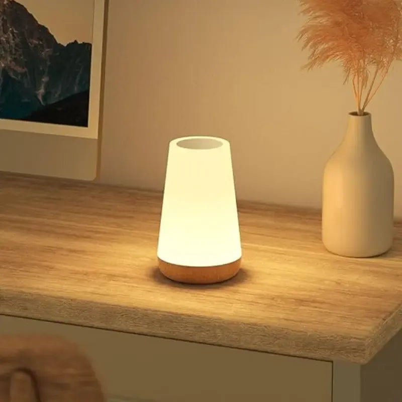 Veilleuse Tactile à Intensité Réglables pour un Confort Nocturne